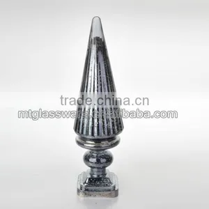 Painted Glass Christmas Tree thumbnail-2
