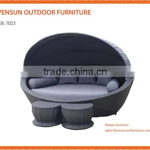 Rattan Wicker Daybed thumbnail-1