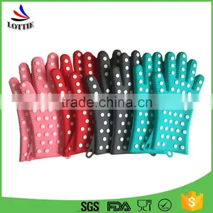 China Manufacturers 2016 New Design Heat-resistant Silicone Microwave Oven Glove BBQ Baking Oven Mitt thumbnail-3