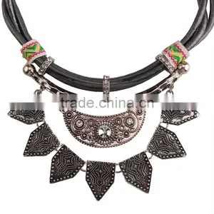 Europe and the United States the Original Single Necklace Vintage Brief Collarbone Geometric Pattern Sweater Chain Tassel thumbnail-3