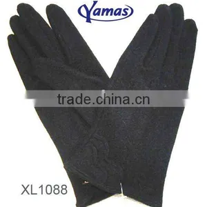 Leather Glove thumbnail-1