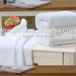 100% Cotton High Quality Thick Bath Mat thumbnail-2