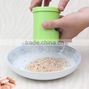 2017 New Arrival Kitchen Tools Manual Dry Fruit Nut Grinder thumbnail-2