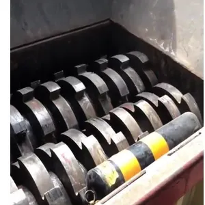 Industrial High Quality Recycling Crushing Machine Waste Paper Plastic Pipe Shredding Single Shaft Shredder thumbnail-3