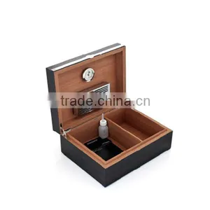 Custom Glossy Unfinished Wooden Cigar Box Humidor thumbnail-2