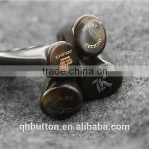FASHION NEW IN RESION BUTTON WITH LASER PRINTING HOT SALE HORN TOGGLE BUTTON thumbnail-1