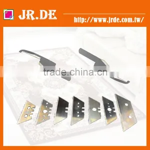 Use Carpet Cutting Knife thumbnail-1
