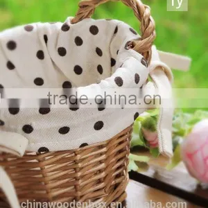 2015 Countryside Wicker Basket With Fabric Refined thumbnail-2