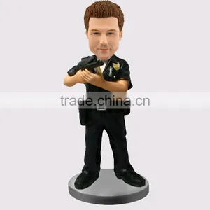 Cheap Promotinal Small Resin Police Figurines Wholesale thumbnail-3