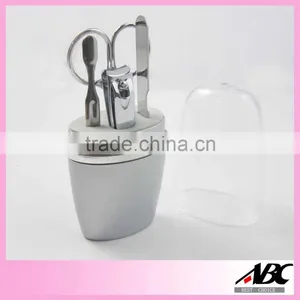 Nail Care Set In Aluminum Case thumbnail-6