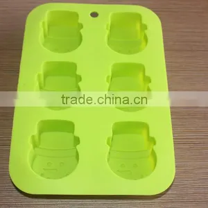 Promotional Gift 6 Cavity Snowman Shape Christmas Cake Molds Silicone Molds for Baking Set thumbnail-4