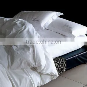 White Cotton Bed Set and Bedding Set for Hotel Bed Clothes thumbnail-1