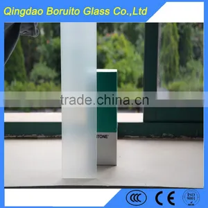 Custom Extra Clear Tempered Glass Refrigerator Shelf thumbnail-1
