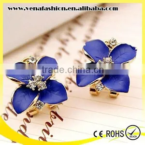 Vogue Cheap Flowers Diamonds Charming Jewelry Earring thumbnail-5