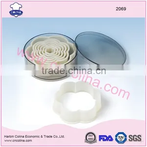 Plastic Biscuit Cutter Smooth Edge Nylon Flower Shape Cookie Cutter thumbnail-1