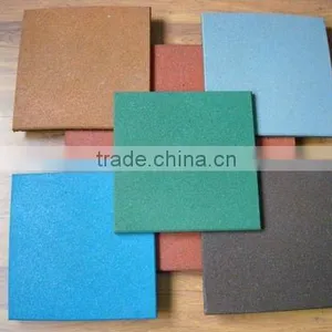 SQUARE RUBBER PAVER thumbnail-1