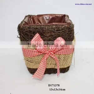 Wicker Christmas Flower Pots thumbnail-1