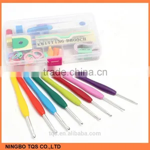 Hot Selling Plastic Crochet Hook Set Include Knitting Yarns,Thimble,Measuring Tape,Handle Knitting Needles Hooks thumbnail-4