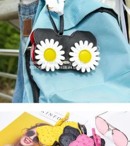 Crush-resistant Portable Eyeglass Pouch; Lovely Protective Case for Sunglasses Clips thumbnail-1