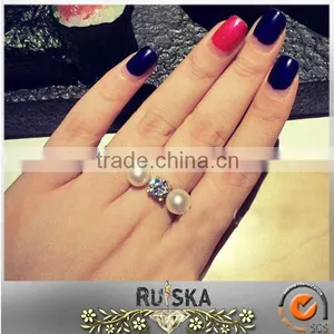 Open Imitation Pearl And Zircon Finger Ring thumbnail-1