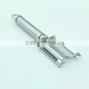 2016 New Unique Design 2 in 1 Manual Dual Julienne Peeler thumbnail-6