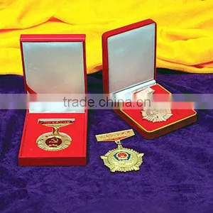 Customized Metal Running Sport Medal Packing on Gift Box thumbnail-1