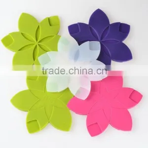 Fashion Practical Home Application Silicone Kitchen Ware Decorative Table Mat thumbnail-2