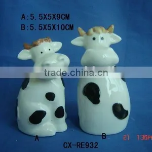 Cow Design Porcelain Pepper and Salt Shaker thumbnail-1