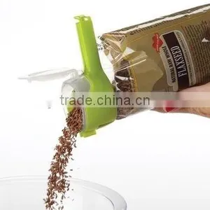 Seal & Pour Bag Clip thumbnail-5