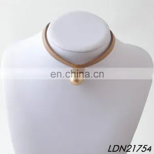 Gold Big Pearl Pendant Necklace Simple Brown Suede Leather Choker Necklace Jewelry thumbnail-1