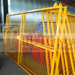 Galvanized Diamond Wire Mesh Storage Fence thumbnail-1