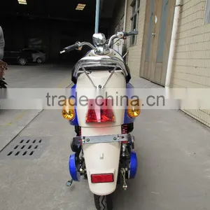 High Quality 1000W Classic Adult Scooter Cheap Mini Electric Vespa thumbnail-5