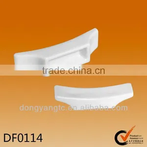 Factory Direct Wholesale White Porcelain Chopstick Stand thumbnail-1