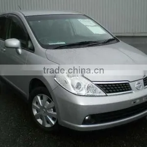 Tiida Versa Hatchback thumbnail-1