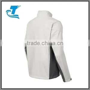 Customized Heavy Winter Men's Softshell Hooded Jackets thumbnail-5