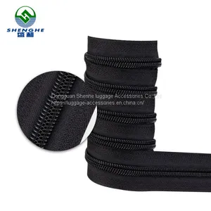 Hot Sale Zipper 8# Nylon Zippers Coil Zips in Rolls for Luggages thumbnail-3