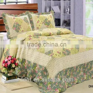 Vintage Pink Floral Tartan Patchwork Bedding Sets / Patchwork Quilts thumbnail-1