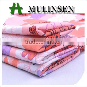 Woven Printed Poly Cotton 65/35 Garment Fabric thumbnail-1