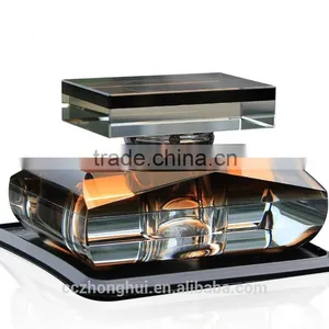 2016 New Design of Crystal Perfume Bottle thumbnail-1