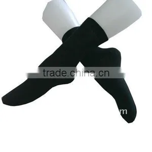 Black Short Silver Fiber Diabetic Socks thumbnail-1