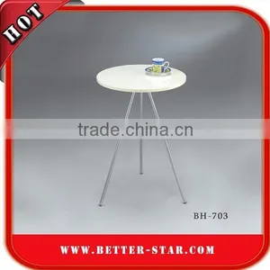 Bent Tempered Glass Coffee Table thumbnail-5