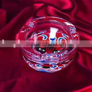 качественная наклейка для стеклянного пепельницы стеклянный пепельница thumbnail-1
