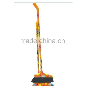 High Quality Household Cleaning Printing Plastic Dustpan With Long Handle thumbnail-3