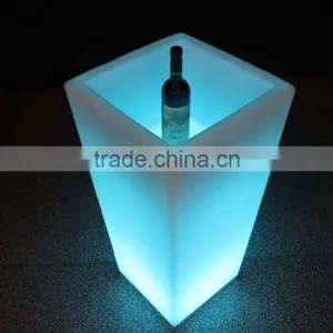 Wholesale Well Polished Beautiful Led Plastic Flower Pot, Garden Flower Vase thumbnail-5