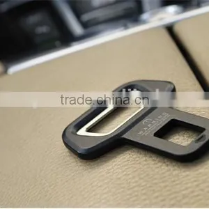 Best Price Car Safety Belt Clip Brand New and High Quality Car Seat Belt Buckle Vehicle-mounted Bottle Opener Dual-use thumbnail-2