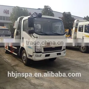 4*2 Medium Sized Vehicle HOWO Tow Truck thumbnail-3