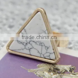 Black and White Triangle Turquoise Alloy Ring thumbnail-1