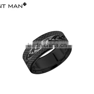 Wholesales High Polish Titanium Rings Black Plating Wedding Band for Men Carbon Fiber Titanium Ring Band thumbnail-1