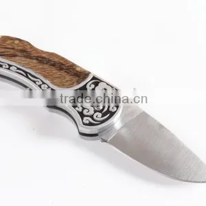 OEM New Design 440C Stainless Steel Pocket Knife With Wood thumbnail-2