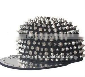 The Korean Version of the Latest Pop and Punk Rock Hiphop Rivet Cap Rivet Hat thumbnail-1
